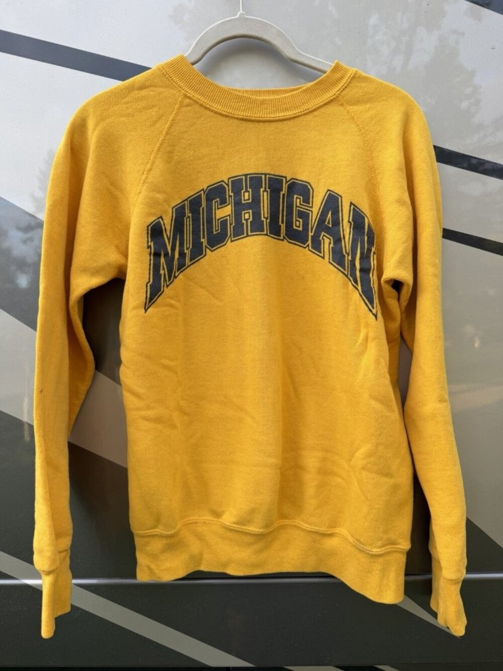 Vintage 70s Michigan Wolverines yellow blue arched logo sweatshirt S retro